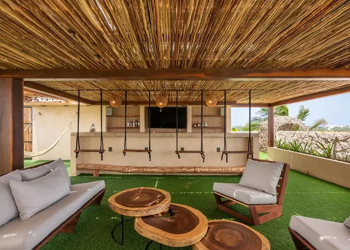 Tulumar Beachfront Luxury Villa- Full Service Villa *