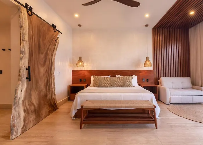 Villa Tulumar Beachfront Luxury Villa- Full Service