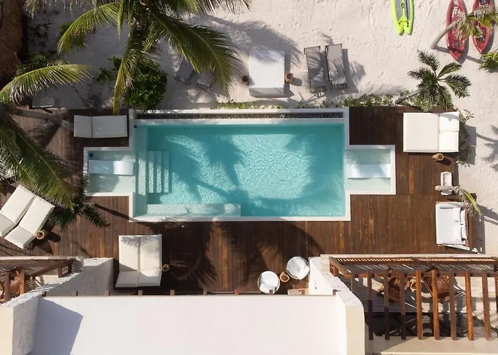 Tulumar Beachfront Luxury Villa- Full Service