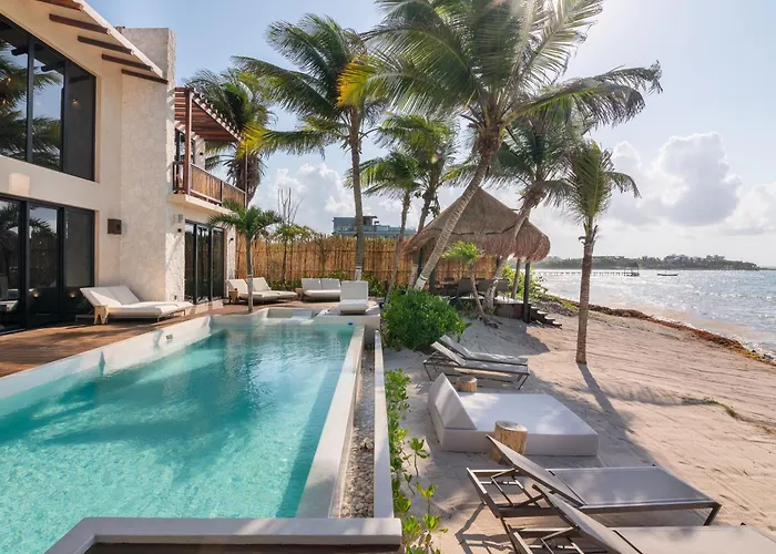 Tulumar Beachfront Luxury Villa- Full Service