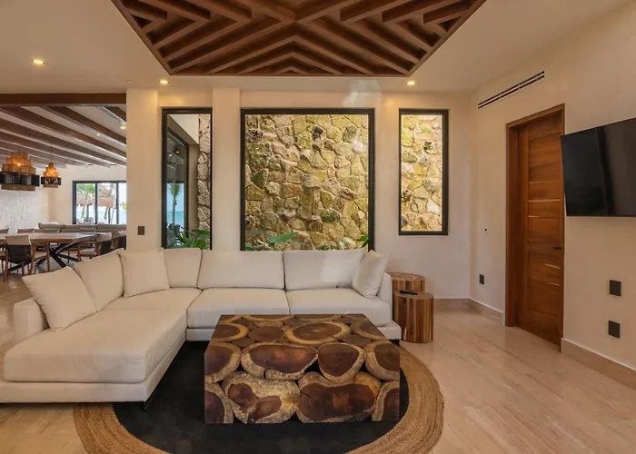 Tulumar Beachfront Luxury Villa- Full Service Villa *