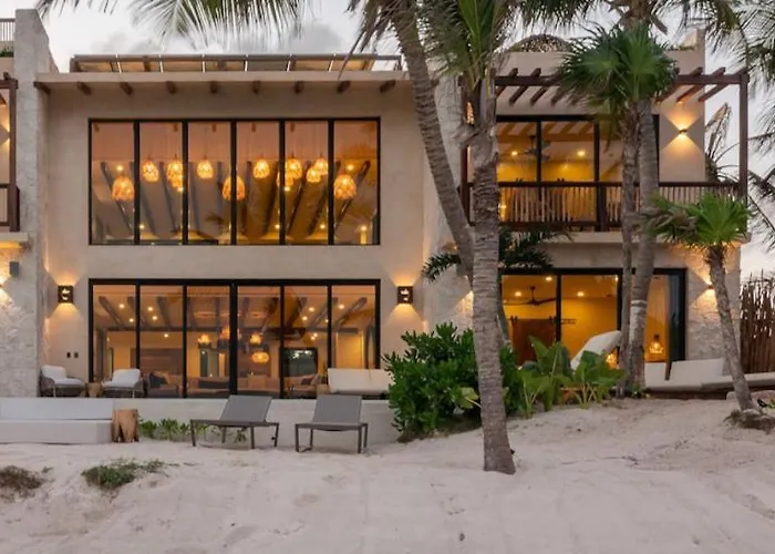 Villa Tulumar Beachfront Luxury Villa- Full Service